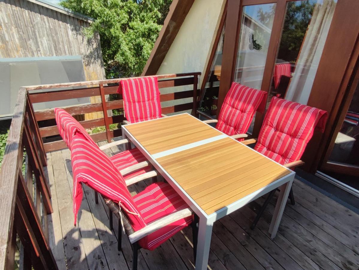 Five Oaks - Rote Wohnung Hohenkirchen  Экстерьер фото